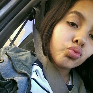 Meet your Posher, Jasmine